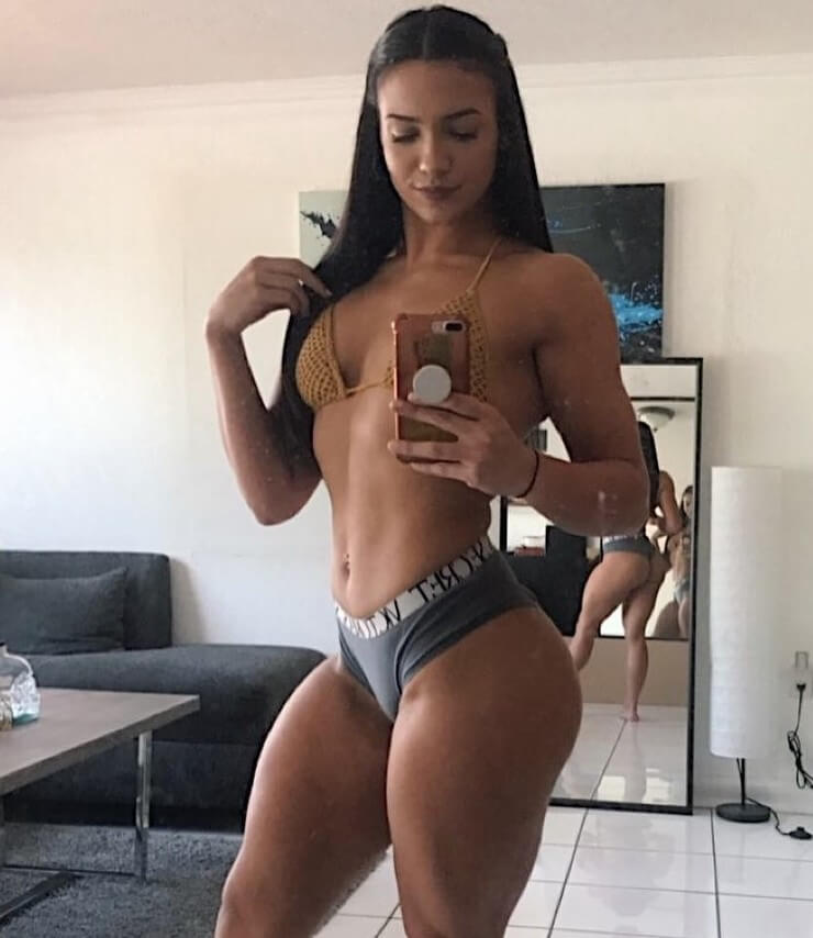 Natascha Encinosa Nua