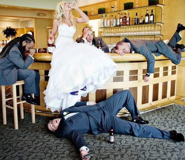 As fotos de álbuns de casamento mais bizarras da internet Fotos de álbuns de casamento engraçadas