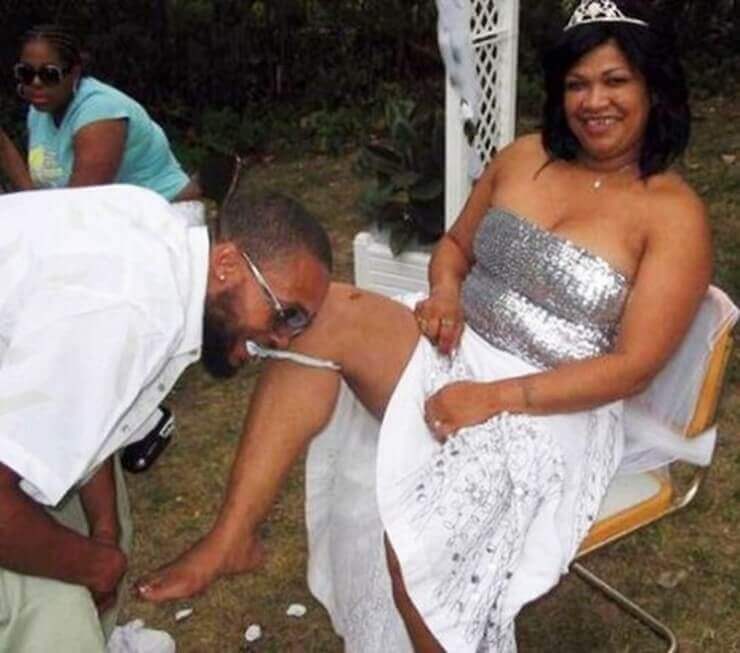 As fotos de álbuns de casamento mais bizarras da internet Fotos de álbuns de casamento engraçadas