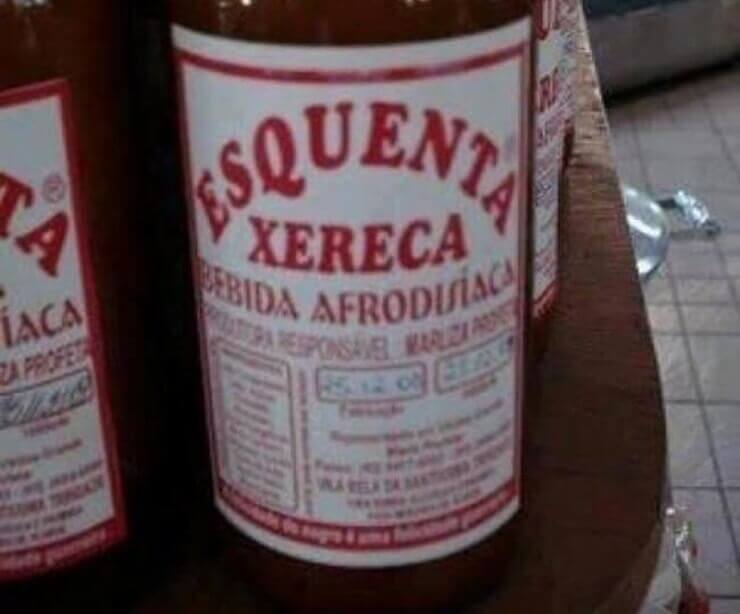 20 garrafas de cachaça brasileiras com nomes engraçados Garrafas de cachaça brasileiras engraçadas