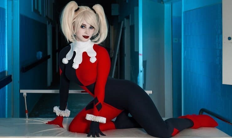 Enji Night cosplayer húngara erótica pelada