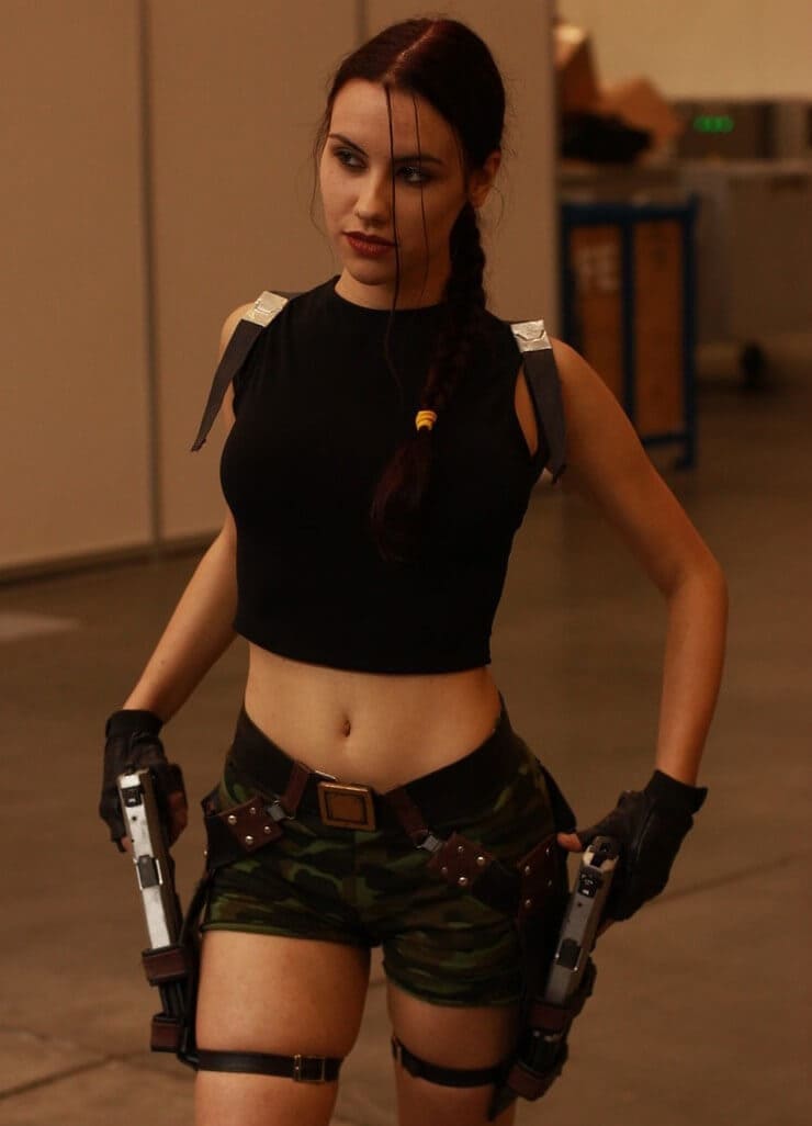 O melhor de Lara Croft - Tomb Raider por lindas cosplayers Cospay gostosa de Lara Croft