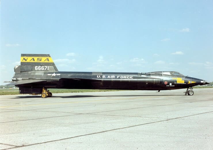 Aeronaves militares supersônicas