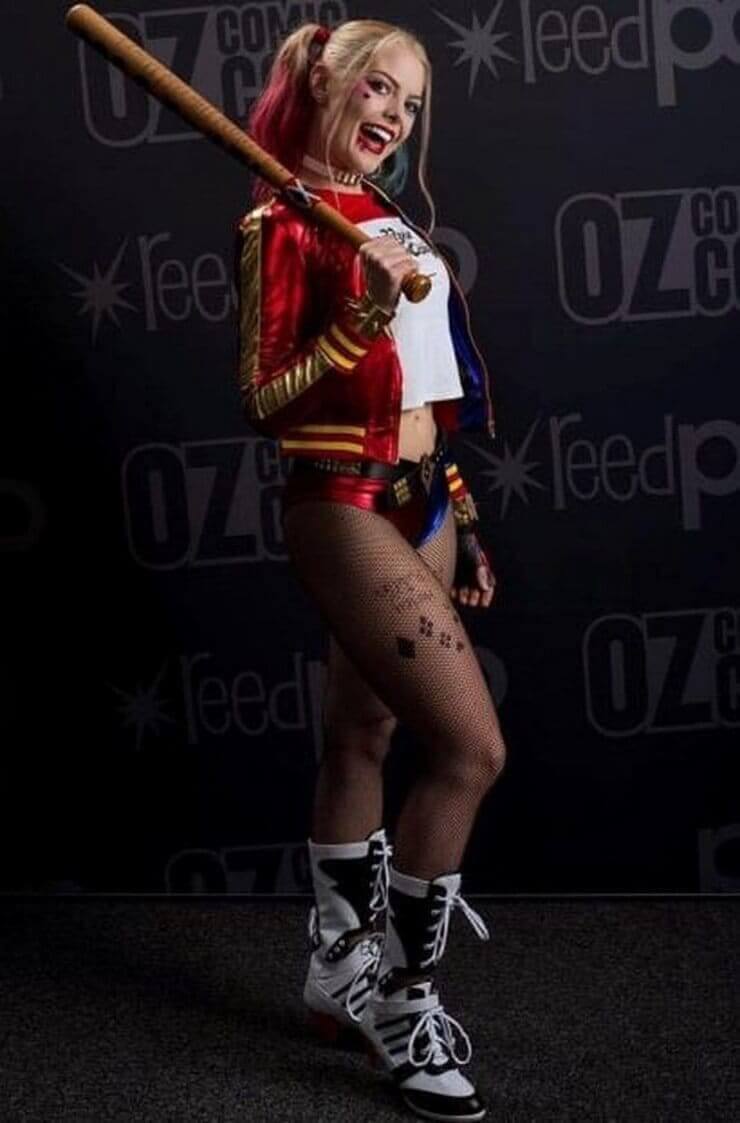 O melhor da Arlequina pelas mais bonitas nerds da internet Cosplay da Arlequina gostosa