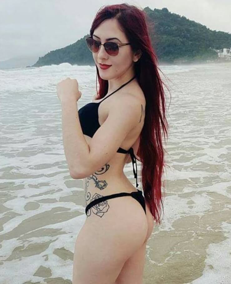 Fotos da cosplayer brasileira Diana Zambrozuski