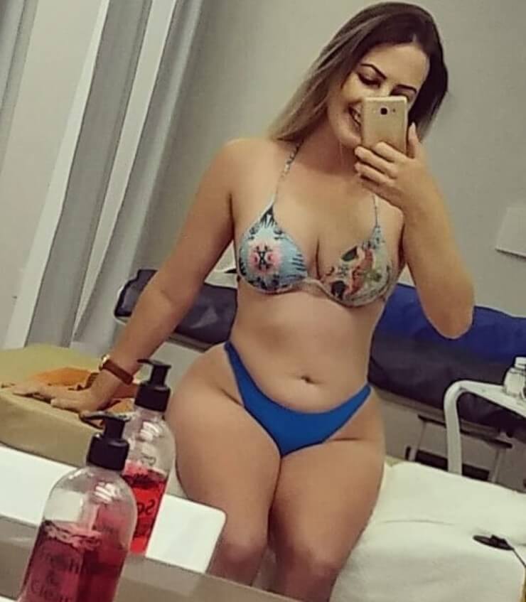 Musa da greve dos caminhoneiros Aline Fuchter pelada