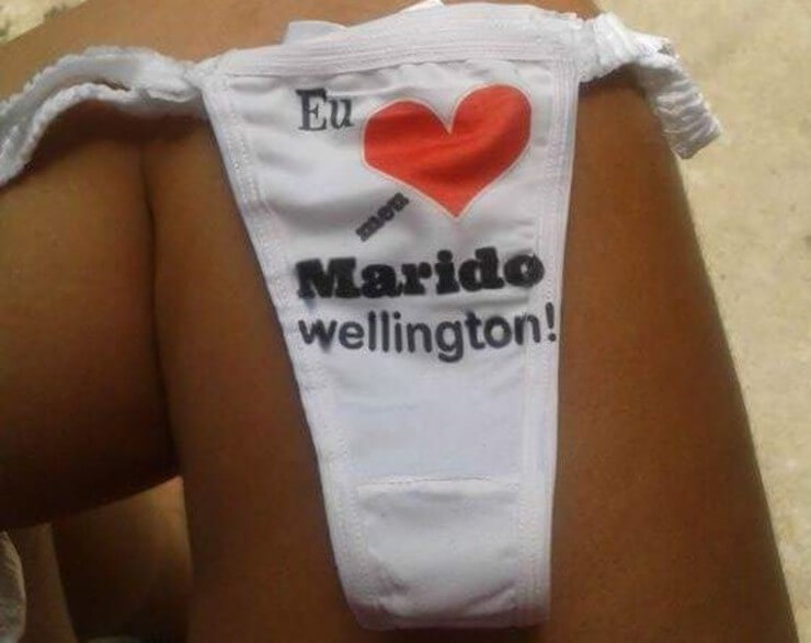 20 calcinhas com mensagens bizarras que merecem o Oscar Calcinhas com mensagens bizarras