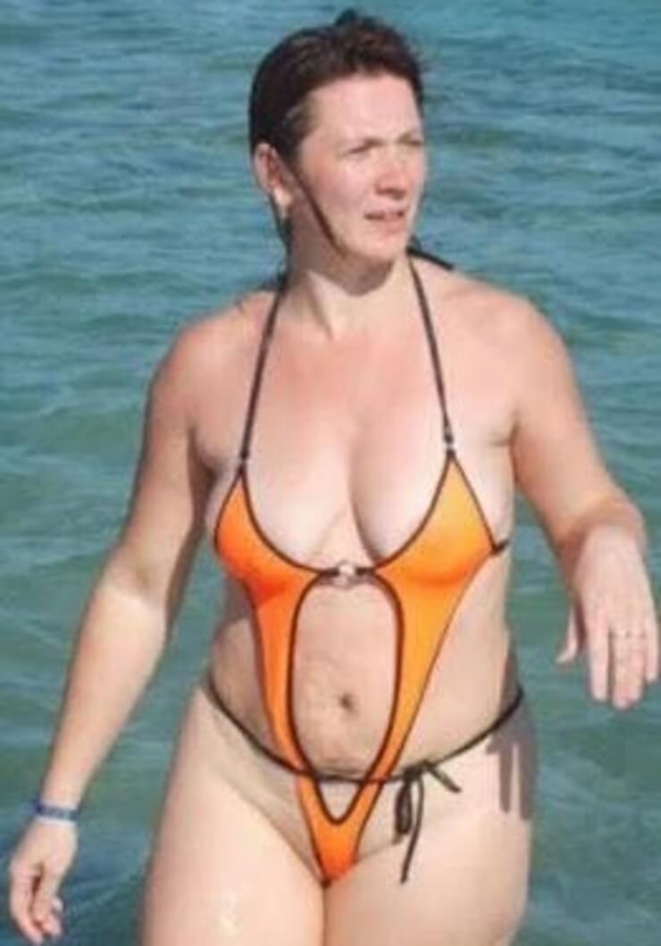 Biquínis engraçados da Internet