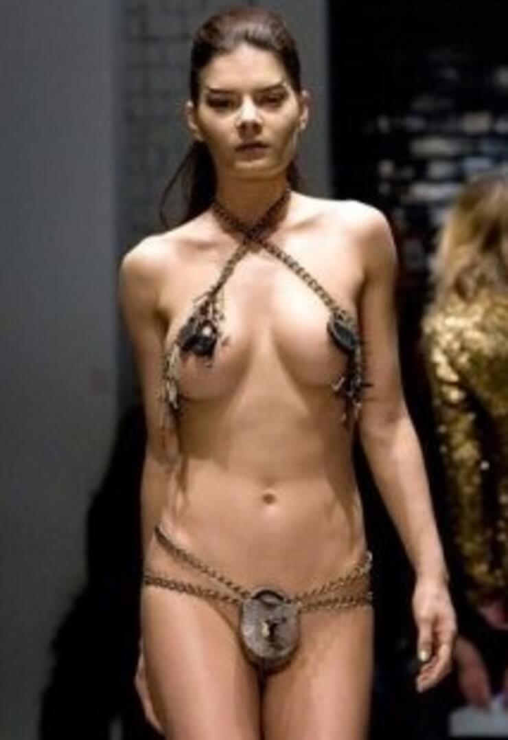 Biquínis engraçados da Internet