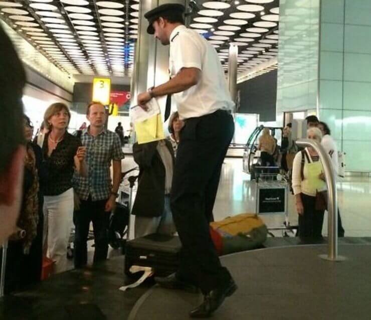 Coisas esquisitas vistas em aeroportos