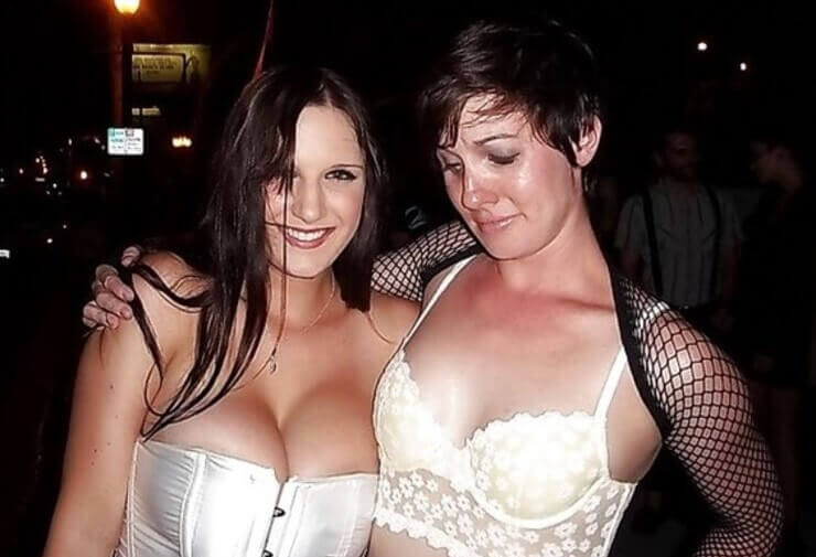 20 fotos insanas que mostram a face da inveja das mulheres Fotos insanas de mulheres na Internet