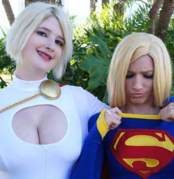 20 fotos insanas que mostram a face da inveja das mulheres Fotos insanas de mulheres na Internet