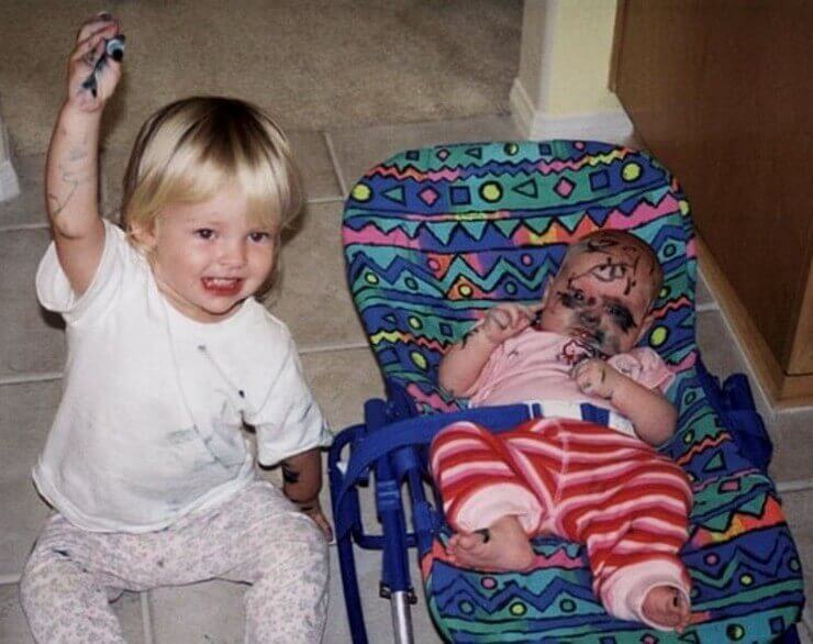 Fotos bizarras de crianças sapecas