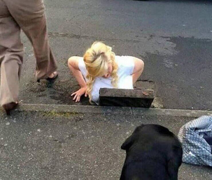 20 situações insanas de quem já acordou com o pé esquerdo Pessoas azaradas em situações insanas