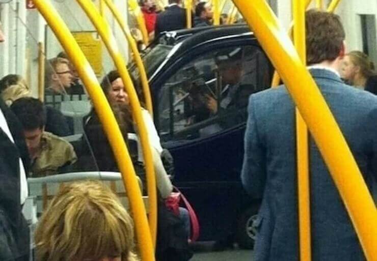 Situações bizarras vistas em transportes públicos