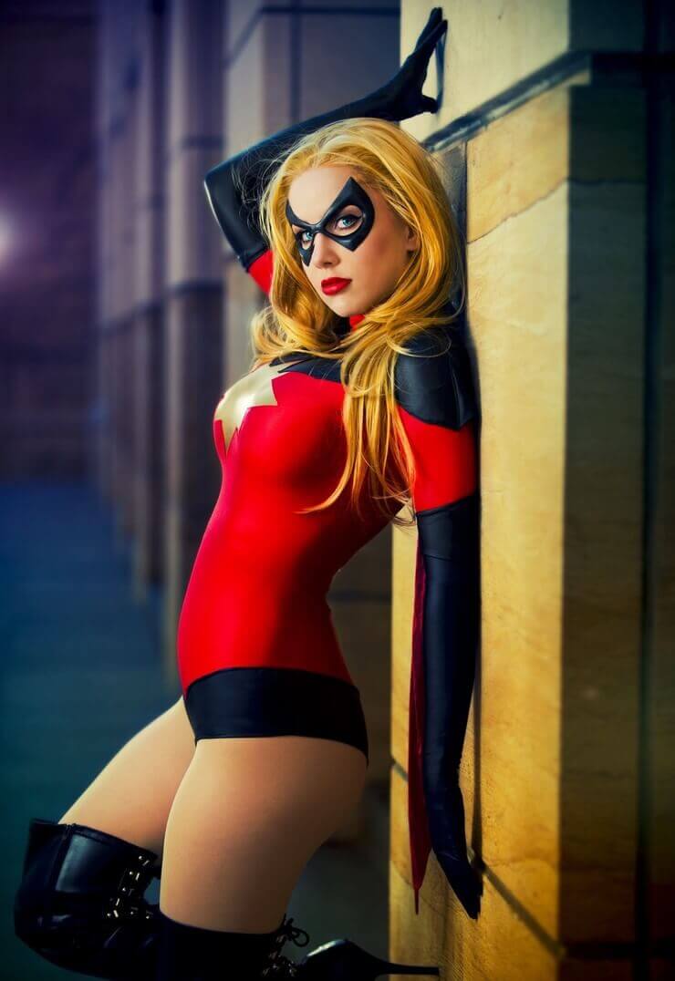 20 cosplays provocantes revelando a beleza da mulher nerd Cosplays provocantes mais sensuais do mundo