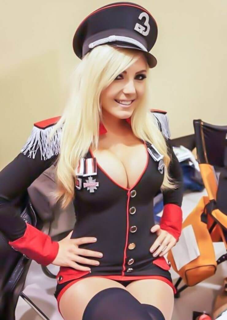 20 cosplays provocantes revelando a beleza da mulher nerd Cosplays provocantes mais sensuais do mundo