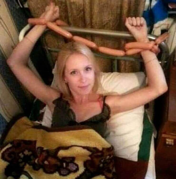 20 mulheres que não têm ideia de como tirar foto para perfil Foto para perfil das redes sociais bizarra