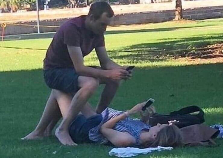 20 fotos que mostram como é a vida de quem tem namorada A vida de quem tem namorada retratada em imagens