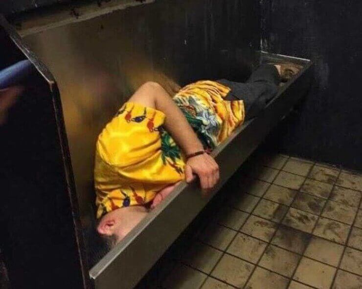 20 motivos hilários para você não misturar bebida com festa Motivos hilários para você nunca mais beber