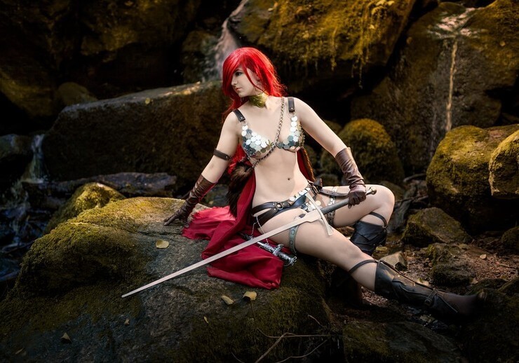 O melhor e mais sensual cosplay da Red Sonja