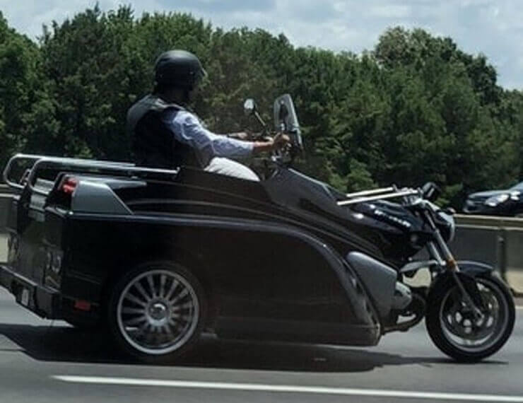 Fotos bizarras de pessoas sem juízo