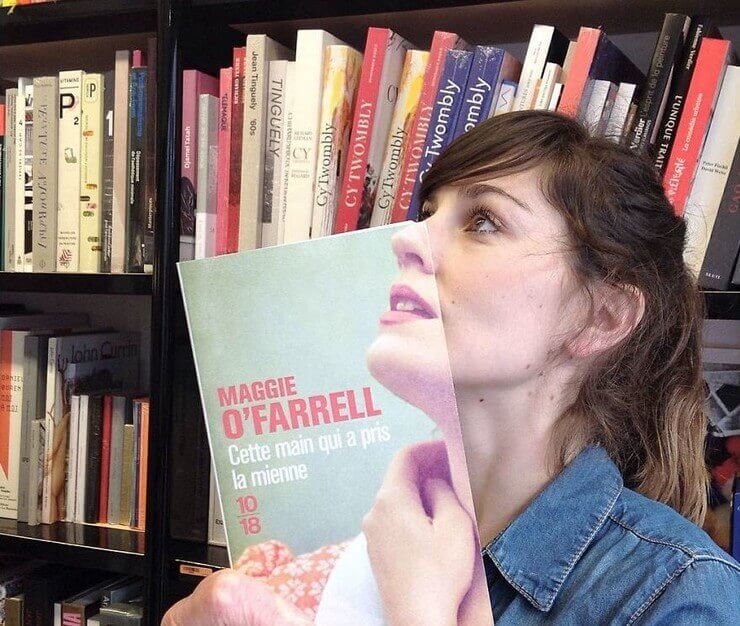 20 formas criativas de se divertir com as capas de livros preferidas As capas de livros preferidas que criam ilusões de ótica criativas e divertidas