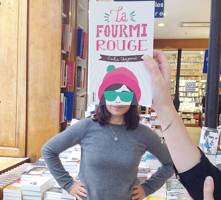 20 formas criativas de se divertir com as capas de livros preferidas As capas de livros preferidas que criam ilusões de ótica criativas e divertidas