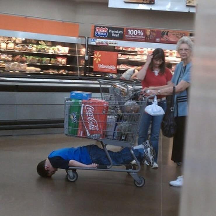 20 clientes sem noção que você pode encontrar na hora das compras Clientes sem noção vistos em supermercados