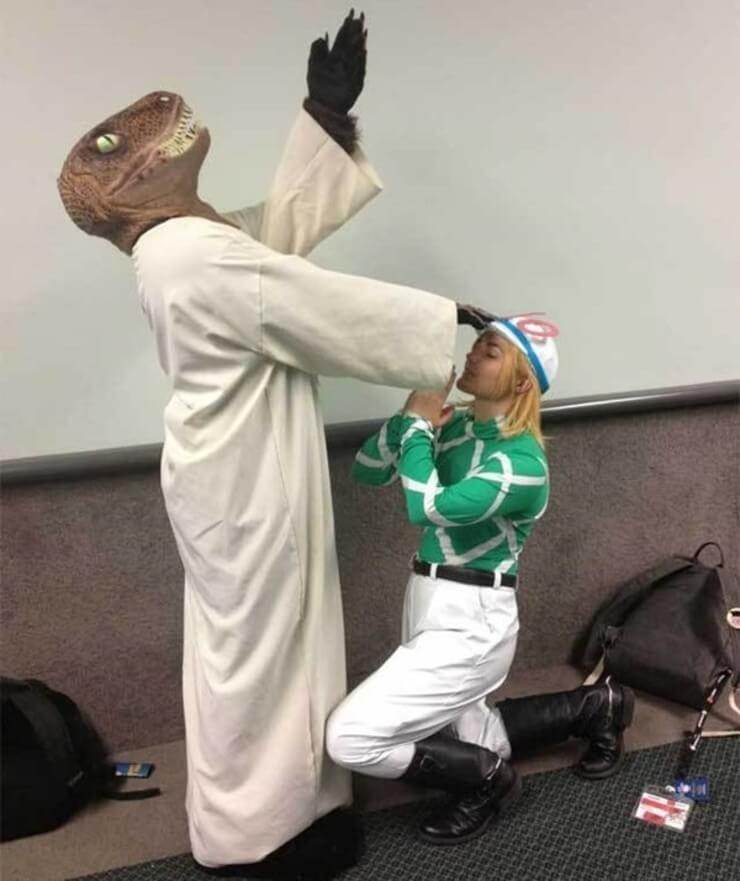 Alguns pessoas estranhas em situações erradas que vão fazer você morrer de rir