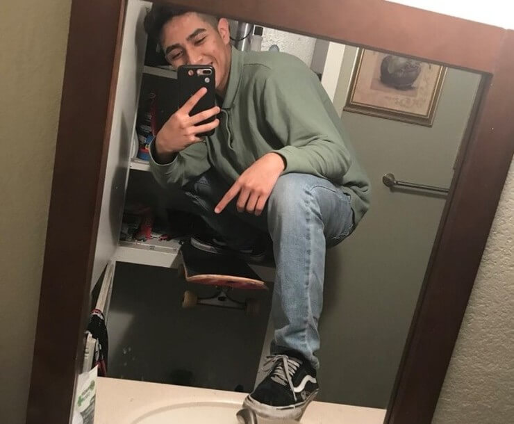 Selfies bizarras sem noção que não fazem nenhum sentido