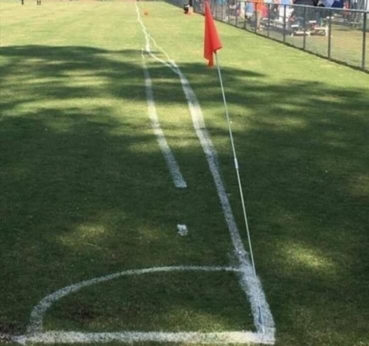 Erros engraçados de construções que ninguém consegue entender