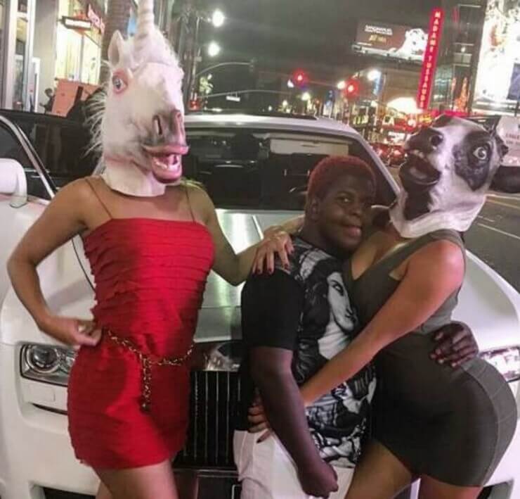 Mulheres divertidas da internet que sabem fazer qualquer um dar risada