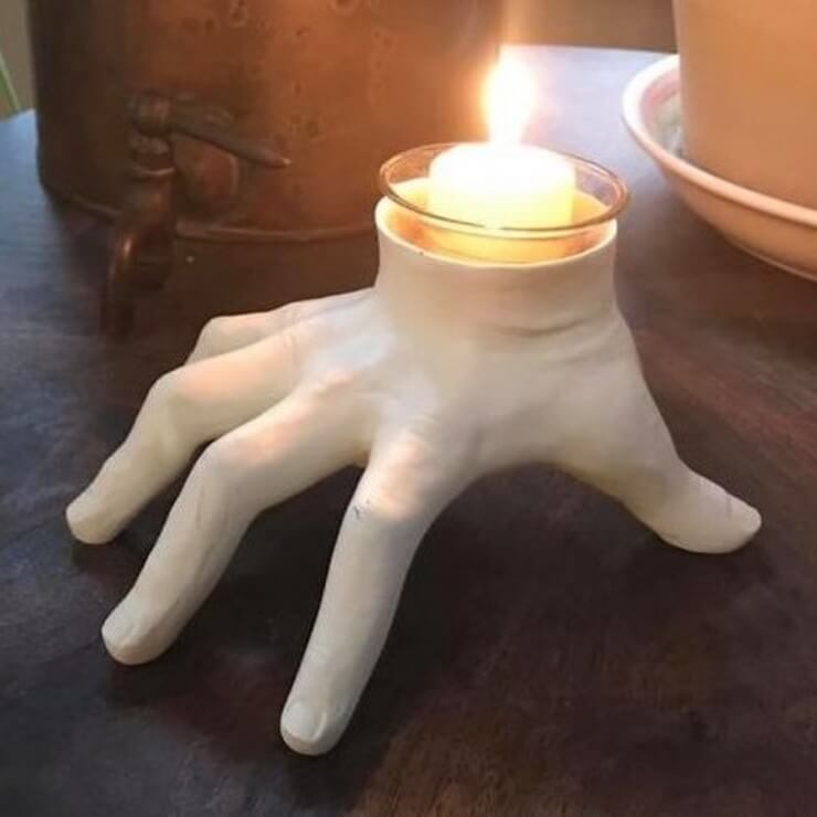 Coisas bizarras encontradas em brechós vendidas na internet