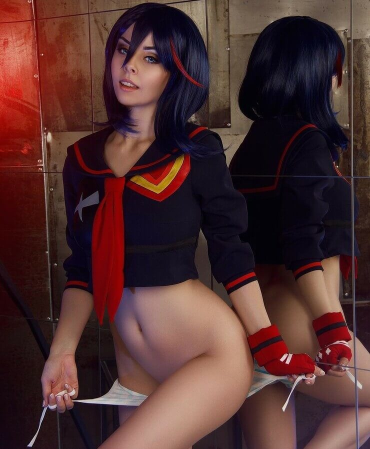 Disharmonica, a cosplay erótica que provoca arrepios de emoção Cosplayer erótica Helly Valentine Disharmonica nua