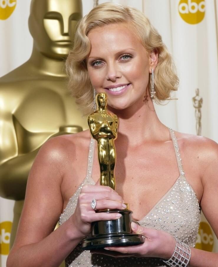 10 atrizes famosas quando ganharam o Oscar pela primeira vez Atrizes famosas quando ganharam o primeiro Oscar