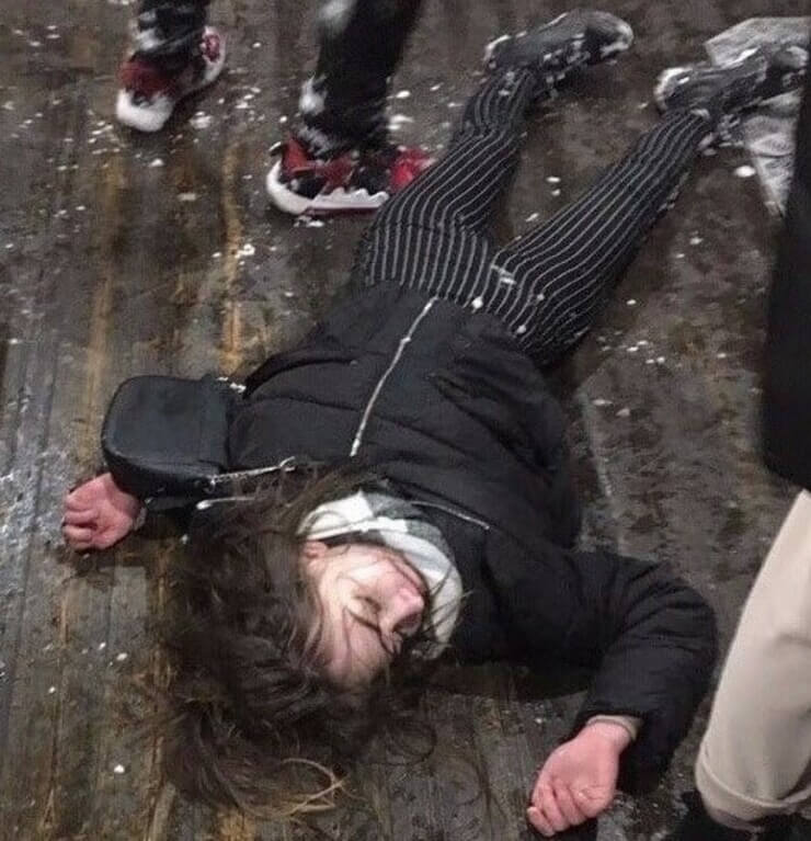 20 falhas épicas de pessoas bizarras bêbadas no fim de festa Falhas engraçadas de pessoas bêbadas em festa