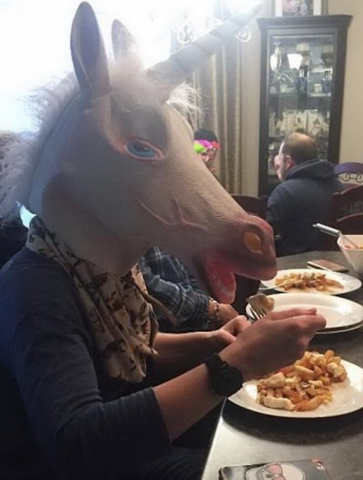 20 pessoas sem noção que parecem gostar de chamar a atenção Pessoas sem noção que gostam de chamar a atenção