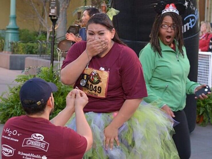 20 intrusos aloprados que deram mais graça a selfies alheias Intrusos aloprados em selfies alheias