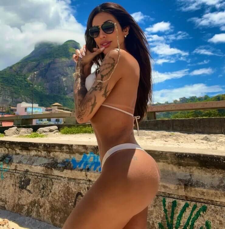 Celebridades brasileiras do bumbum gigante