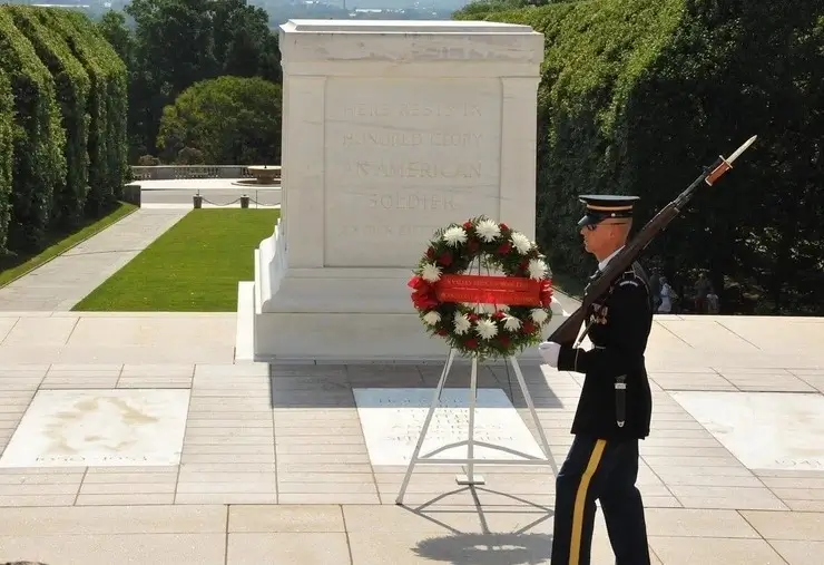 Túmulo do Soldado Desconhecido: História, Honra e Sacrifício Túmulo do Soldado Desconhecido